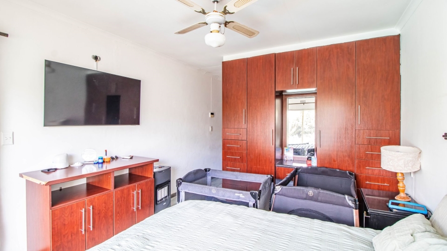 4 Bedroom Property for Sale in Edleen Gauteng