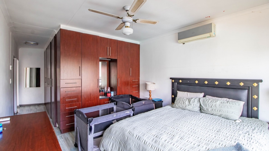 4 Bedroom Property for Sale in Edleen Gauteng