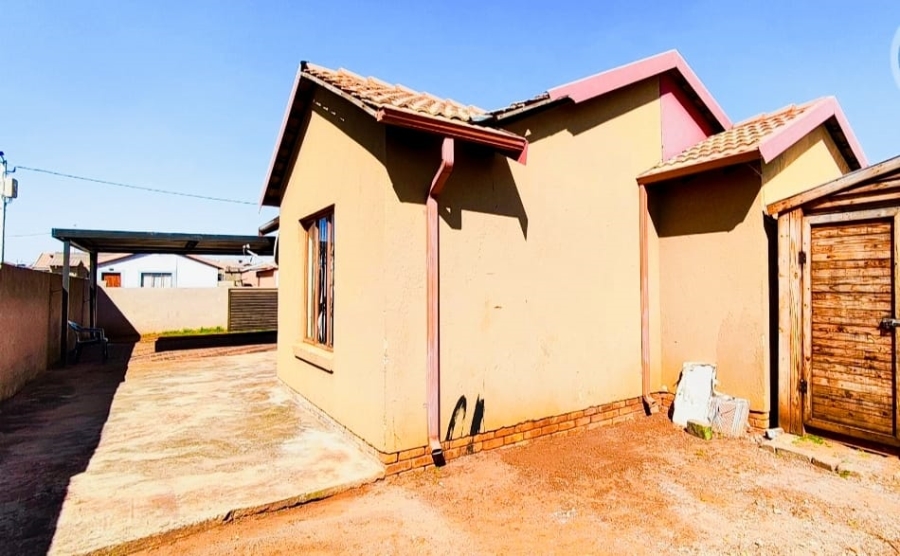 2 Bedroom Property for Sale in Alliance Gauteng