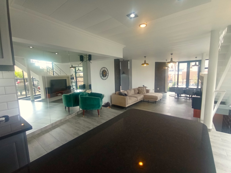 2 Bedroom Property for Sale in Bassonia Gauteng