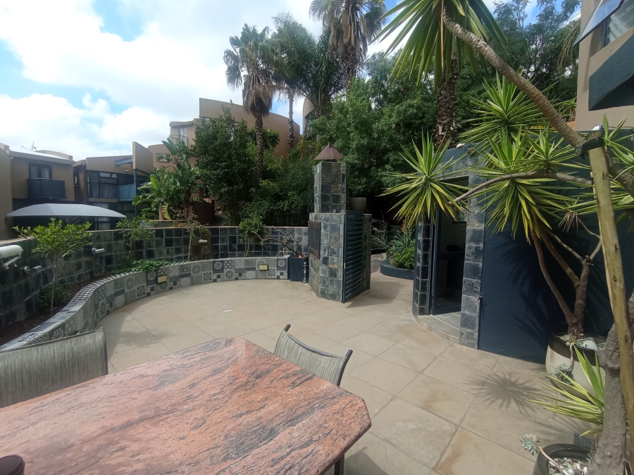 2 Bedroom Property for Sale in Bassonia Gauteng