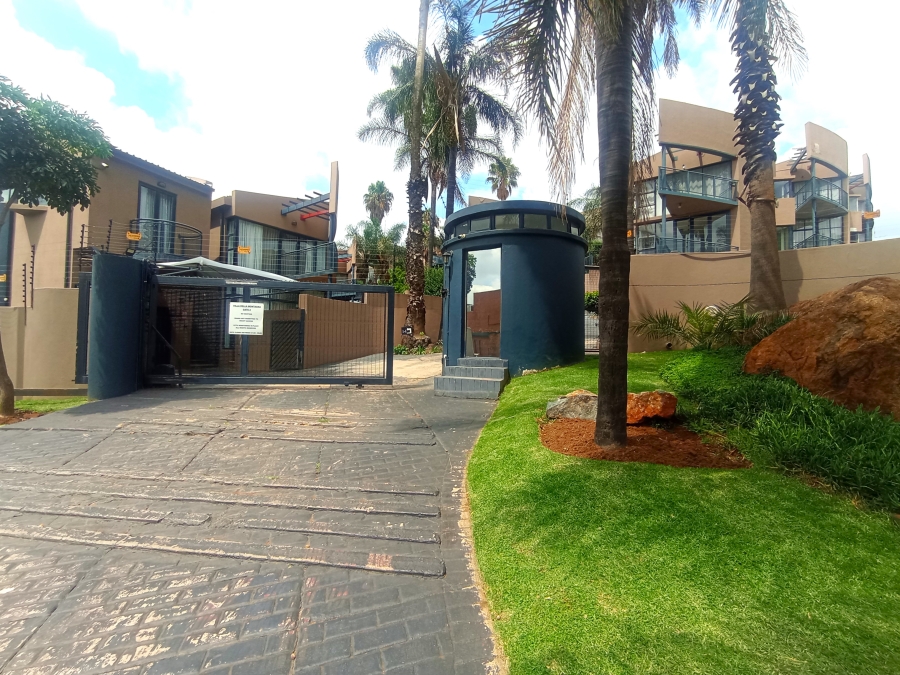 2 Bedroom Property for Sale in Bassonia Gauteng