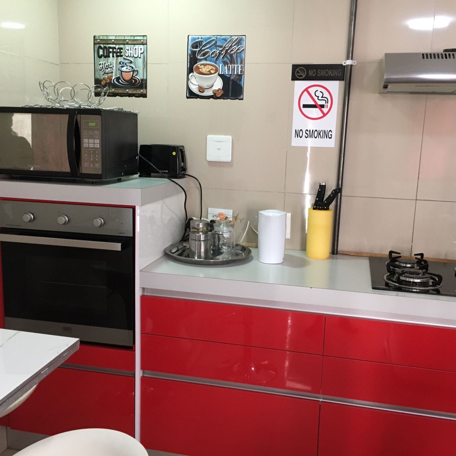 1 Bedroom Property for Sale in Observatory Gauteng