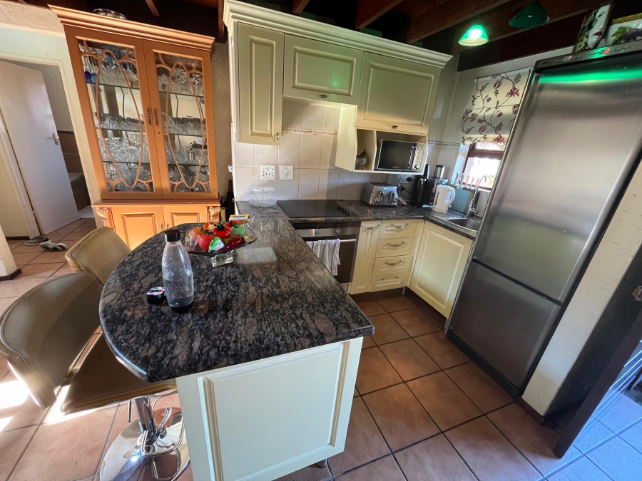 To Let 2 Bedroom Property for Rent in Sunninghill Gauteng