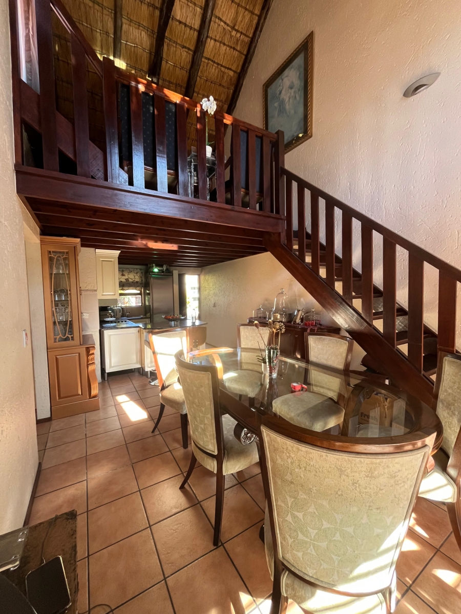 To Let 2 Bedroom Property for Rent in Sunninghill Gauteng