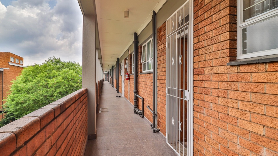 To Let 1 Bedroom Property for Rent in Eastleigh Gauteng