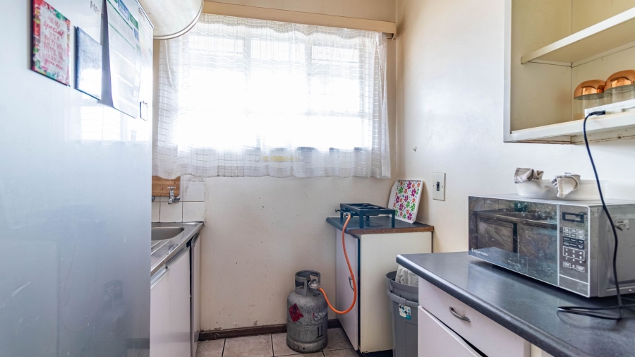 To Let 1 Bedroom Property for Rent in Eastleigh Gauteng