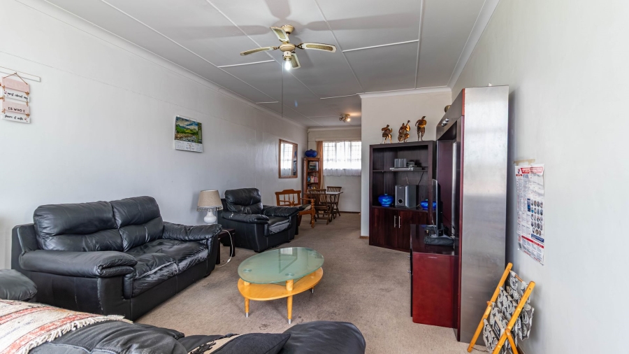 To Let 1 Bedroom Property for Rent in Eastleigh Gauteng