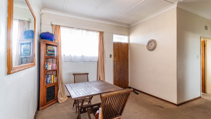 To Let 1 Bedroom Property for Rent in Eastleigh Gauteng