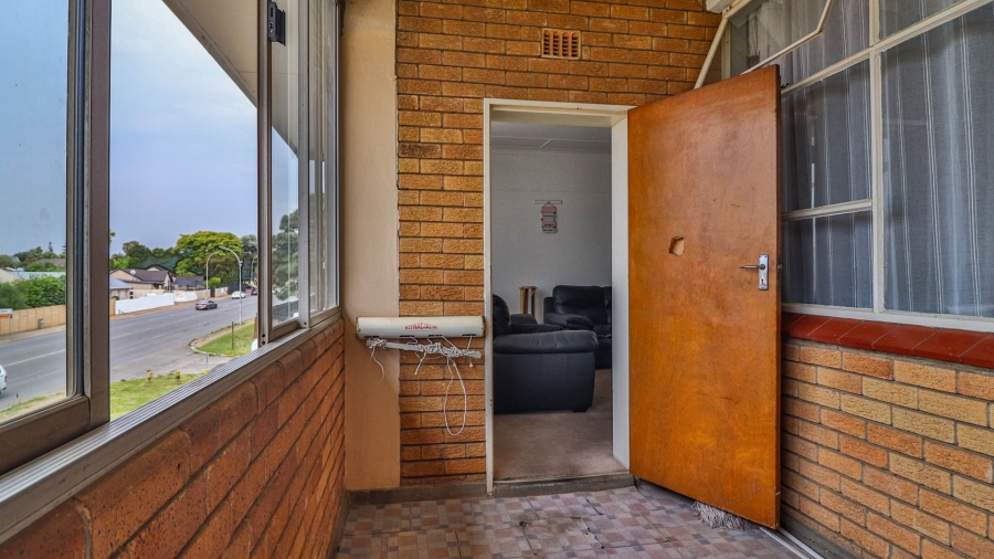 To Let 1 Bedroom Property for Rent in Eastleigh Gauteng