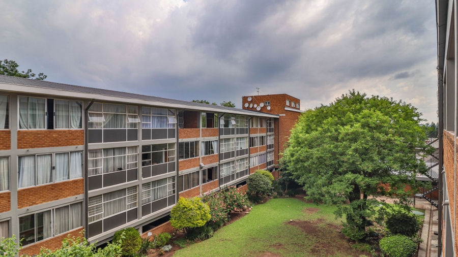 To Let 1 Bedroom Property for Rent in Eastleigh Gauteng