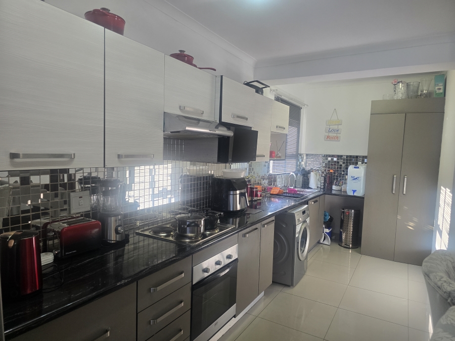 3 Bedroom Property for Sale in Sharonlea Gauteng