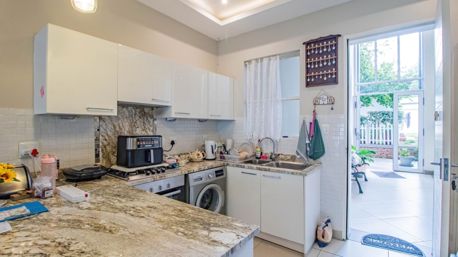 2 Bedroom Property for Sale in Modderfontein Gauteng