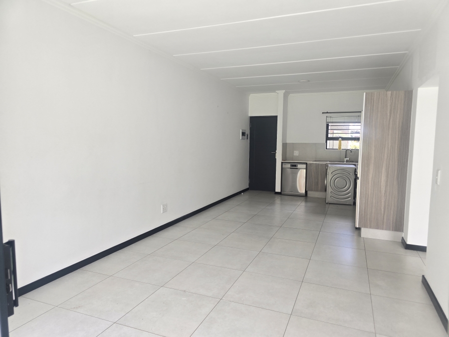 2 Bedroom Property for Sale in Maroeladal Gauteng