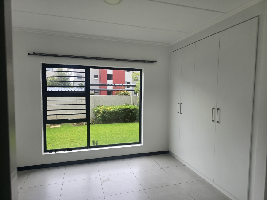 2 Bedroom Property for Sale in Maroeladal Gauteng