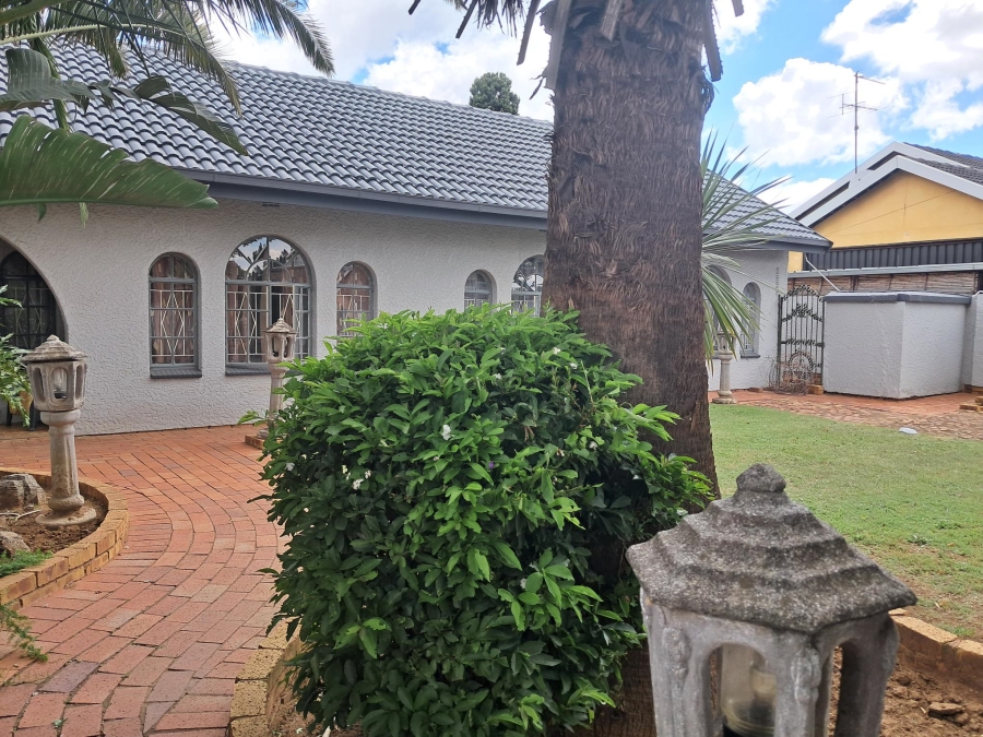 4 Bedroom Property for Sale in Dalpark Gauteng