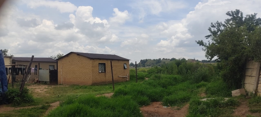 1 Bedroom Property for Sale in Kingsway Gauteng
