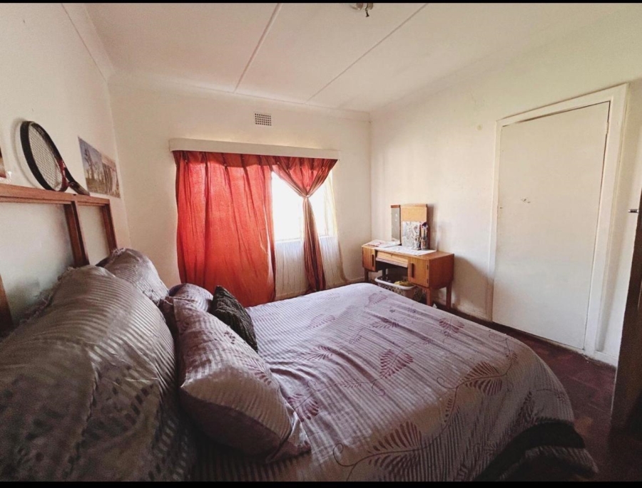 3 Bedroom Property for Sale in Strubenvale Gauteng