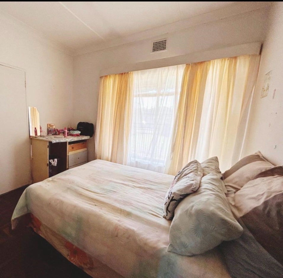 3 Bedroom Property for Sale in Strubenvale Gauteng