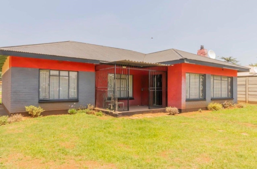 3 Bedroom Property for Sale in Strubenvale Gauteng