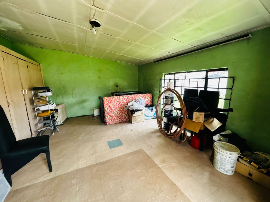 5 Bedroom Property for Sale in Geduld Ext 1 Gauteng