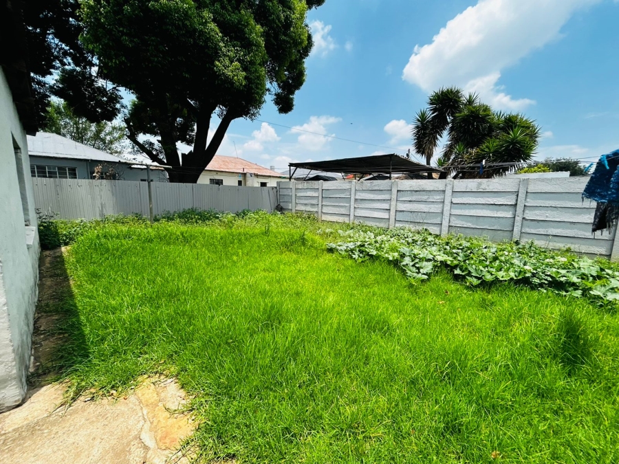 5 Bedroom Property for Sale in Geduld Ext 1 Gauteng