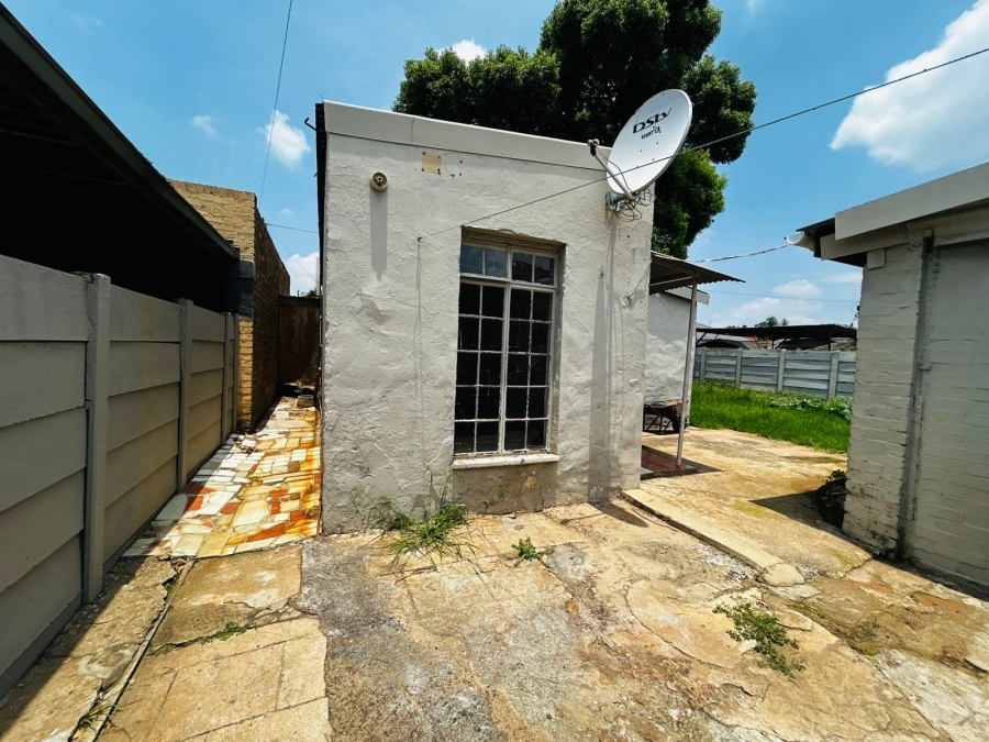 5 Bedroom Property for Sale in Geduld Ext 1 Gauteng