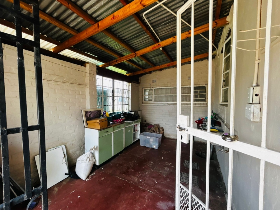 5 Bedroom Property for Sale in Geduld Ext 1 Gauteng