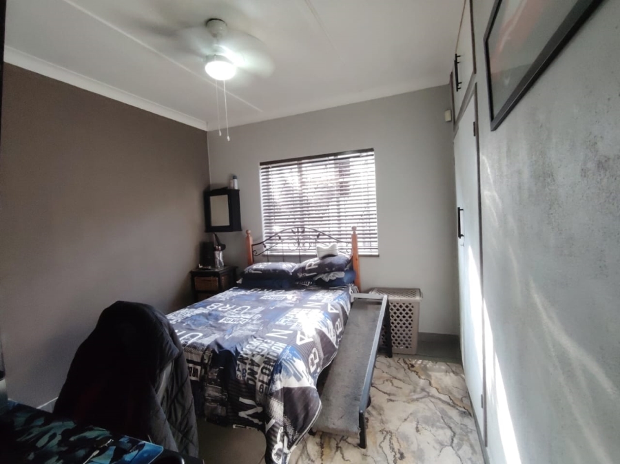 3 Bedroom Property for Sale in Casseldale Gauteng