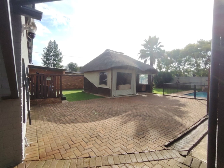 3 Bedroom Property for Sale in Casseldale Gauteng