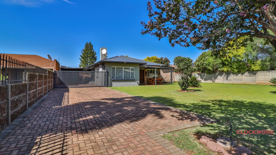 3 Bedroom Property for Sale in Casseldale Gauteng