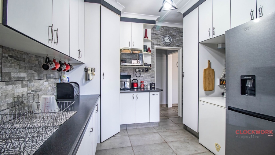 3 Bedroom Property for Sale in Casseldale Gauteng