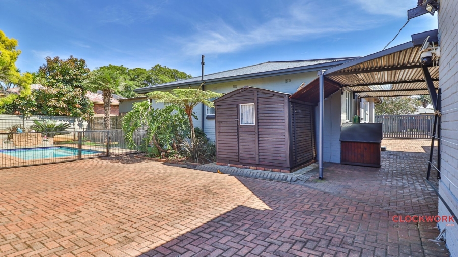 3 Bedroom Property for Sale in Casseldale Gauteng