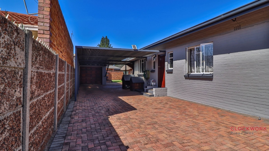 3 Bedroom Property for Sale in Casseldale Gauteng