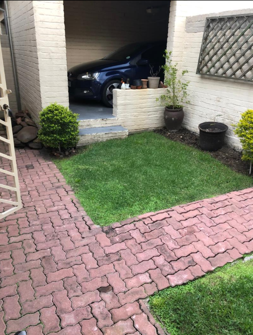 2 Bedroom Property for Sale in Ferndale Gauteng