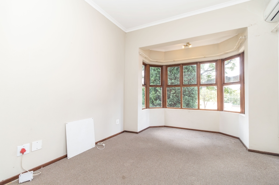 To Let 2 Bedroom Property for Rent in Bryanston East Gauteng