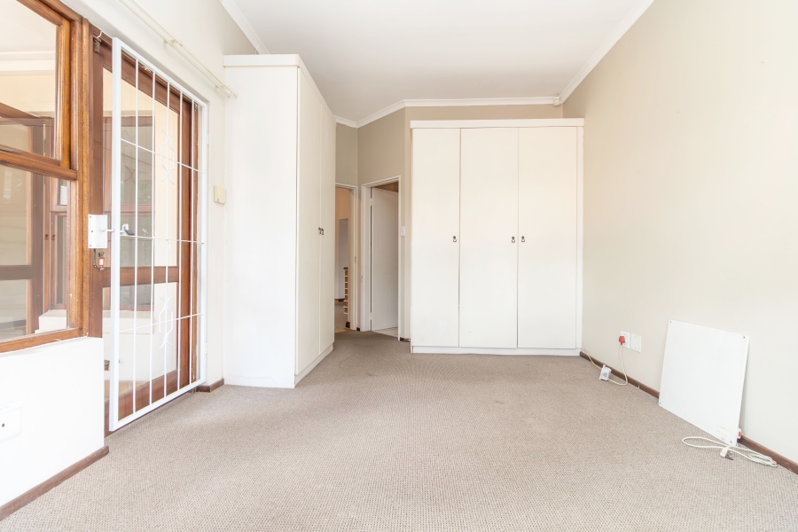 To Let 2 Bedroom Property for Rent in Bryanston East Gauteng
