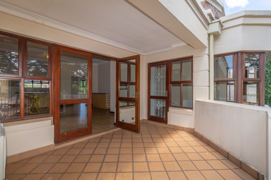 To Let 2 Bedroom Property for Rent in Bryanston East Gauteng