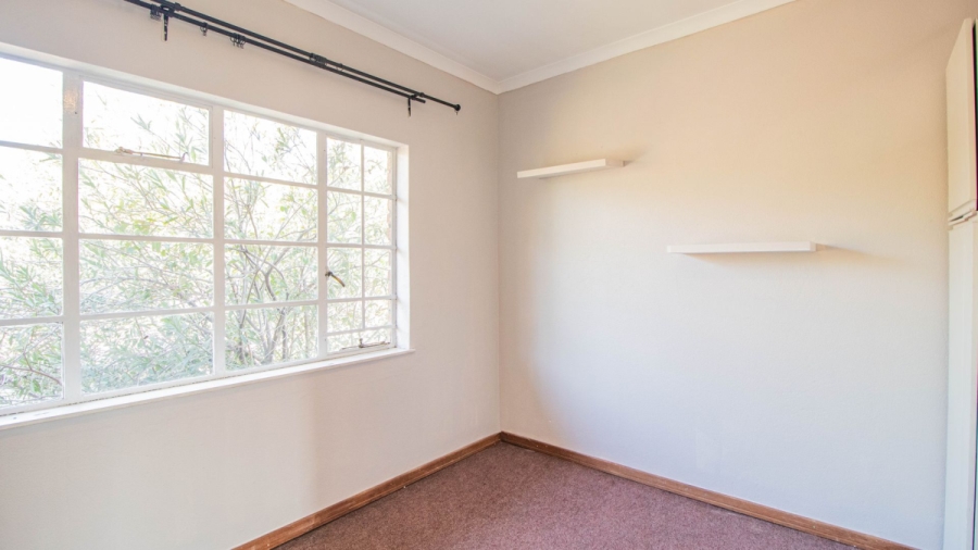 5 Bedroom Property for Sale in Marais Steyn Park Gauteng