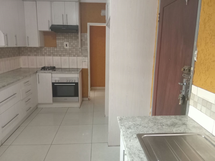 To Let 3 Bedroom Property for Rent in Birchleigh Gauteng