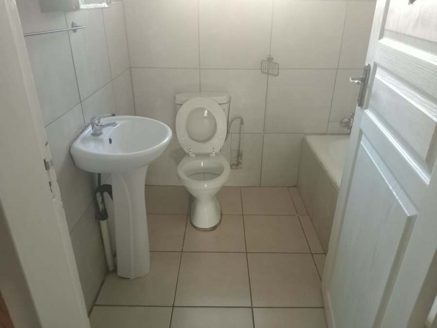 To Let 3 Bedroom Property for Rent in Birchleigh Gauteng