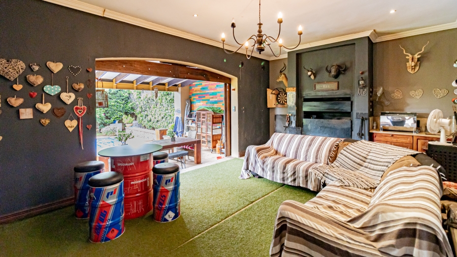 5 Bedroom Property for Sale in Silver Stream Estate Gauteng