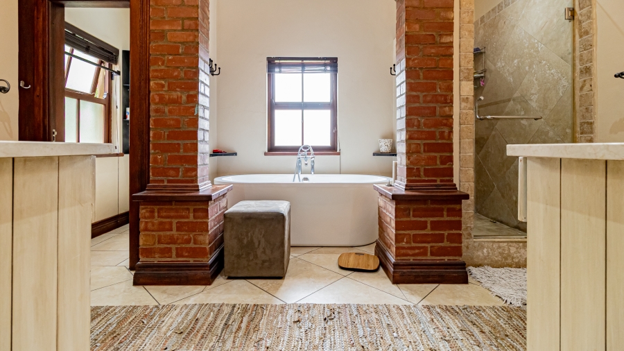 5 Bedroom Property for Sale in Silver Stream Estate Gauteng