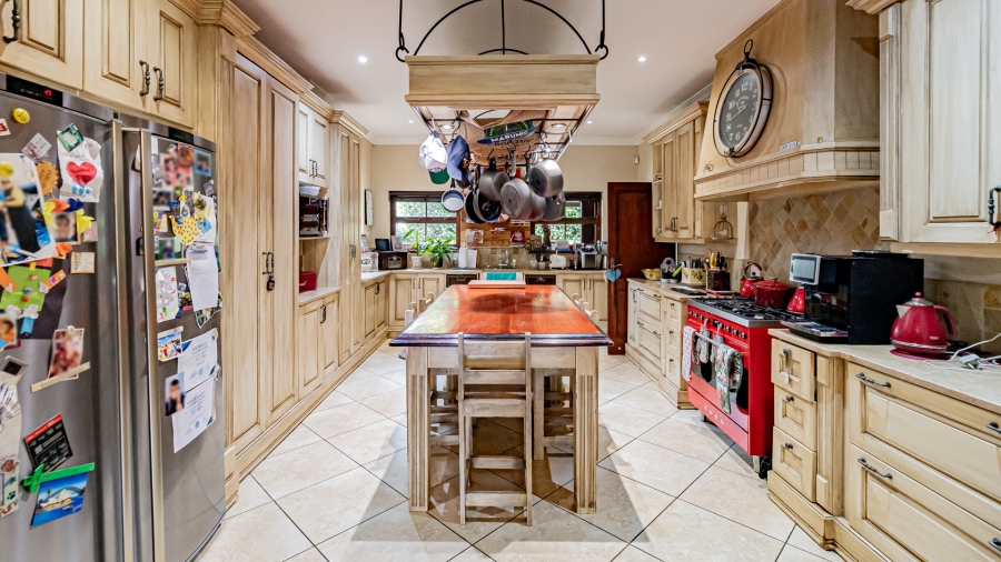 5 Bedroom Property for Sale in Silver Stream Estate Gauteng