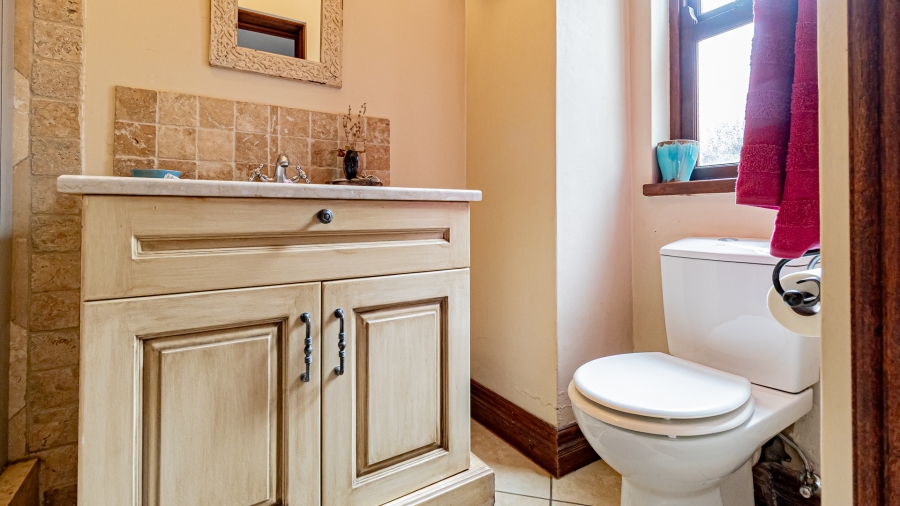 5 Bedroom Property for Sale in Silver Stream Estate Gauteng