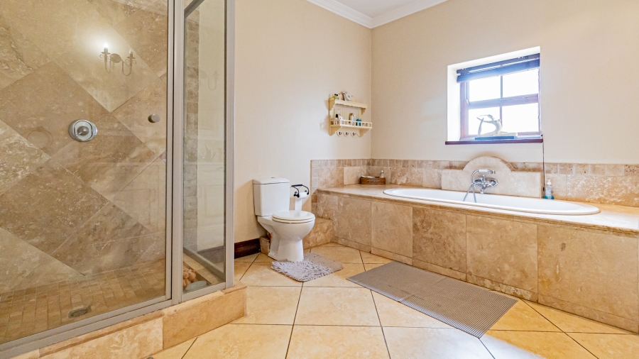 5 Bedroom Property for Sale in Silver Stream Estate Gauteng