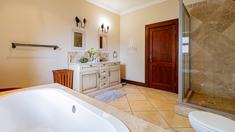 5 Bedroom Property for Sale in Silver Stream Estate Gauteng