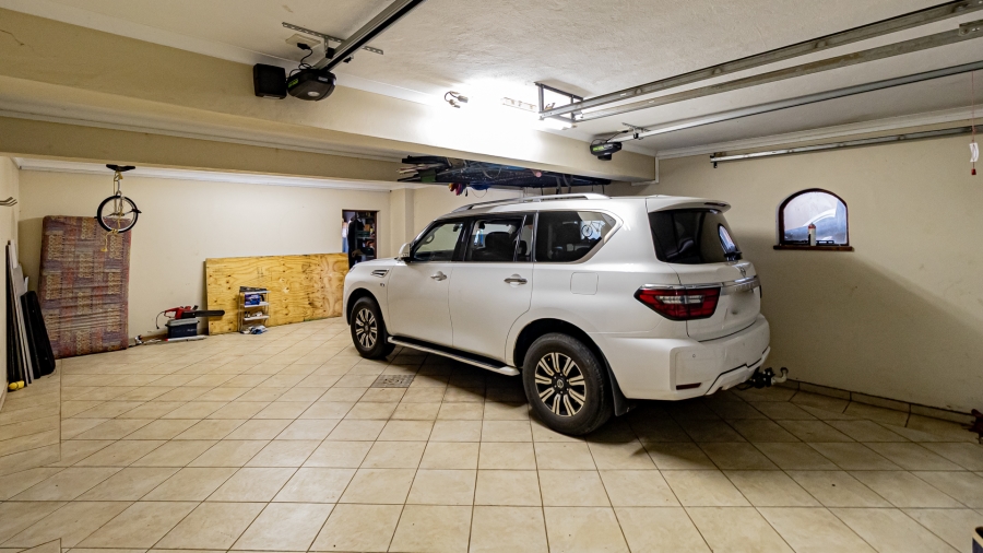 5 Bedroom Property for Sale in Silver Stream Estate Gauteng