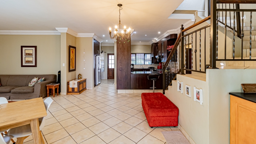 3 Bedroom Property for Sale in Olympus Country Estate Gauteng