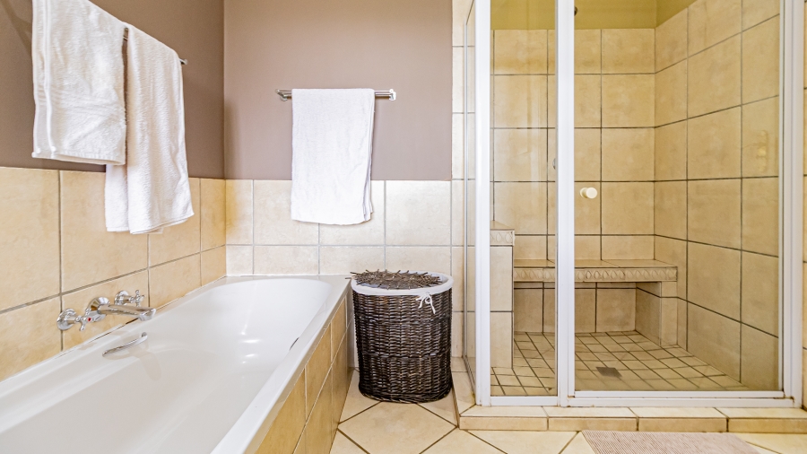 3 Bedroom Property for Sale in Olympus Country Estate Gauteng